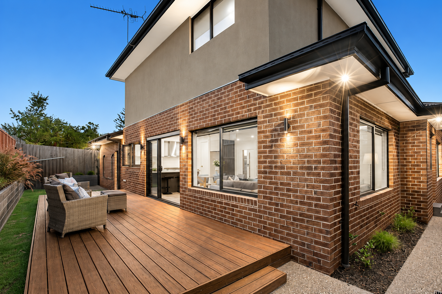Rear timber entertaining deck